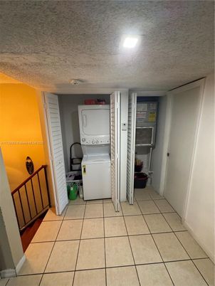 Interior, Recessed Lighting, Utility Closets, Washer
