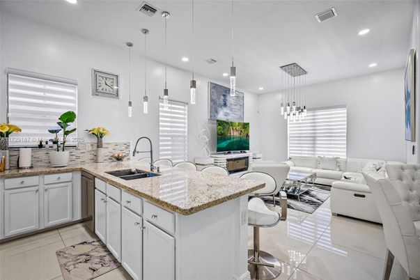 Interior, Kitchen, Living room, Pendant Lights, Recessed Lighting