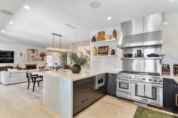 Dining room, Interior, Kitchen, Living room, Pendant Lights, Recessed Lighting, Stainless Steel Appliances, Wood Texture Flooring