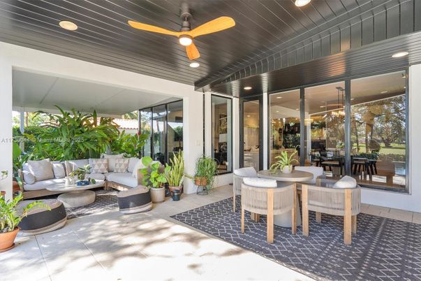 Dining room, Interior, Living room, Recessed Lighting