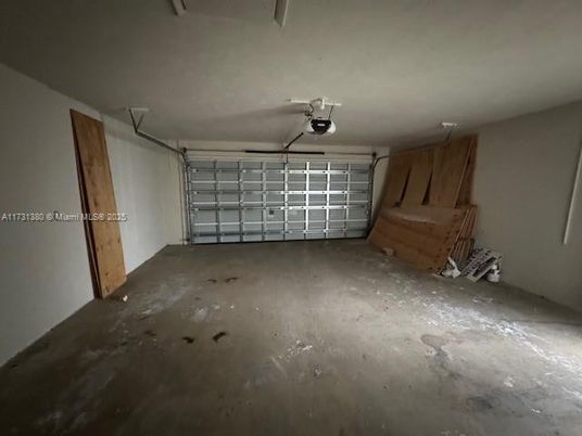 Garage, Interior