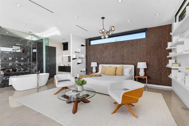 Bathroom, Free Standing Baths, Glass Shower, Interior, Living room, Pendant Lights, Recessed Lighting