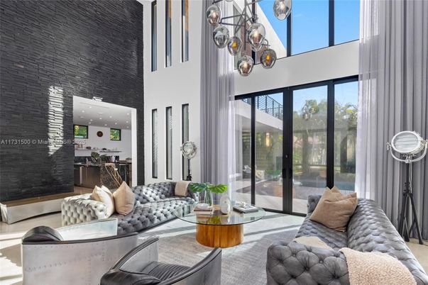 Interior, Living room, Pendant Lights, Recessed Lighting