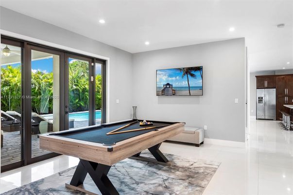 Billiard Table, Game Room, Interior, Recessed Lighting