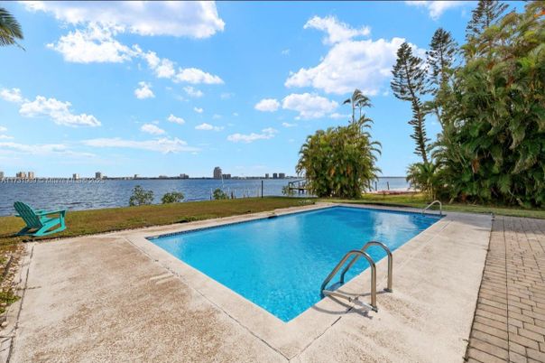 Exterior, Lake, Pool, Water