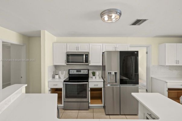 Interior, Kitchen, Stainless Steel Appliances
