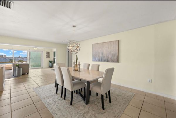 Chandelier, Dining room, Interior