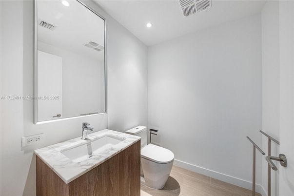 Bathroom, Interior, Recessed Lighting, Wood Texture Flooring