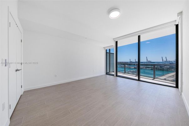 Empty room, Interior, Water, Wood Texture Flooring