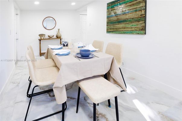 Dining room, Interior, Marble, Recessed Lighting