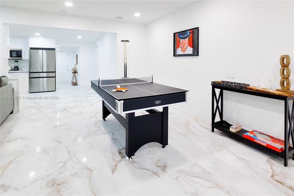 Game Room, Interior, Marble, Recessed Lighting