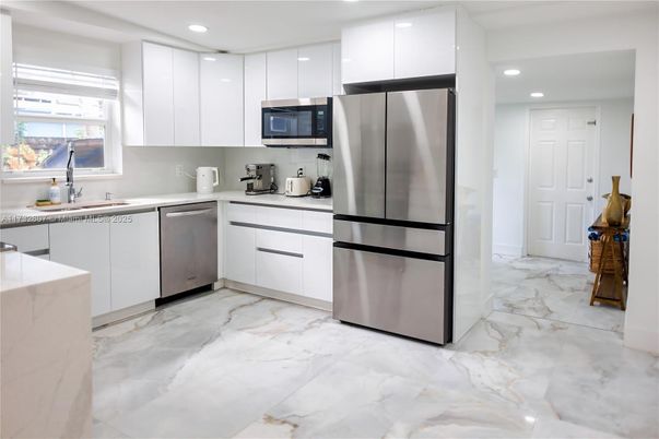 Interior, Kitchen, Marble, Recessed Lighting, Stainless Steel Appliances
