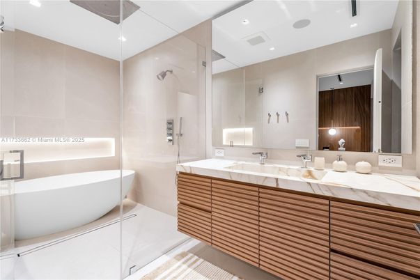 Bathroom, Dual Sink Vanities, Free Standing Baths, Glass Shower, Interior, Recessed Lighting