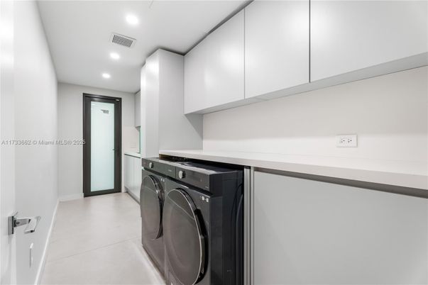 Interior, Recessed Lighting, Washer