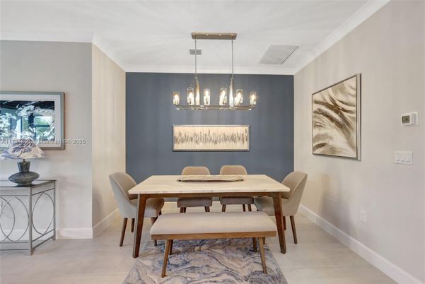 Chandelier, Dining room, Interior, Pendant Lights