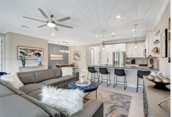 Dining room, Interior, Kitchen, Living room, Pendant Lights, Recessed Lighting, Stainless Steel Appliances