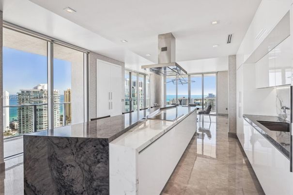 Interior, Kitchen, Marble Walls, Recessed Lighting, Water