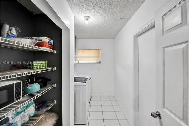 Interior, Washer