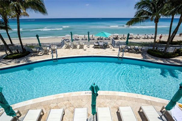 Exterior, Lake, Pool, Water
