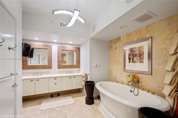 Bathroom, Dual Sink Vanities, Free Standing Baths, Interior, Recessed Lighting