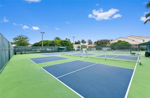 Exterior, Tennis Courts