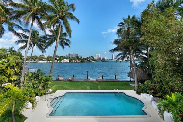 Exterior, Lake, Pool, Water
