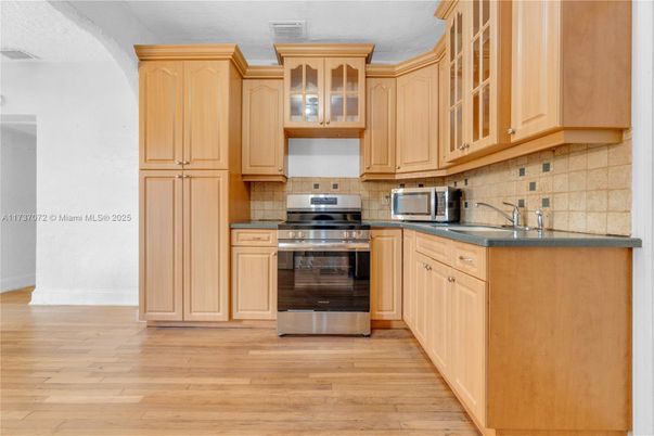 Interior, Kitchen, Stainless Steel Appliances, Wood Texture Flooring