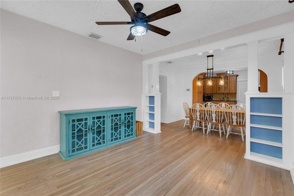 Dining room, Interior, Kitchen, Pendant Lights, Wood Texture Flooring