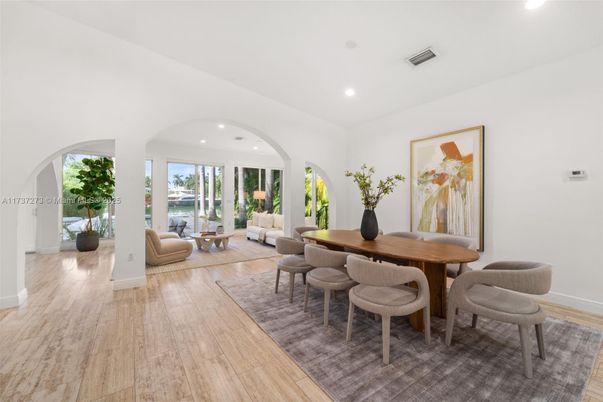 Dining room, Interior, Living room, Recessed Lighting, Wood Texture Flooring