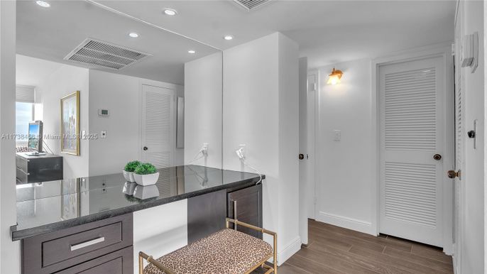 Interior, Recessed Lighting, Wood Texture Flooring