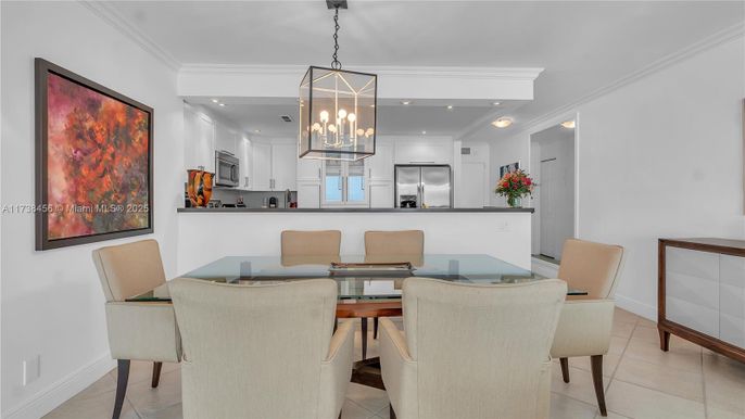 Dining room, Interior, Kitchen, Pendant Lights, Recessed Lighting, Stainless Steel Appliances