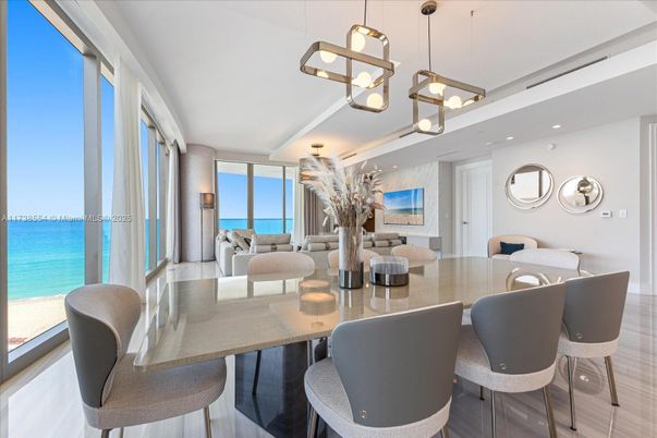 Dining room, Interior, Living room, Pendant Lights, Recessed Lighting, Water, Wood Texture Flooring