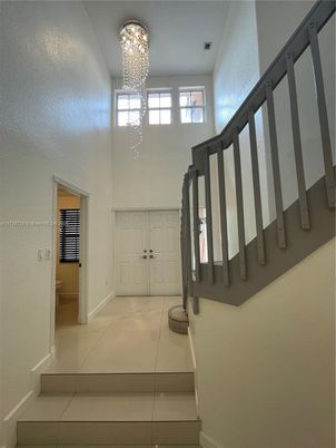 Chandelier, Interior