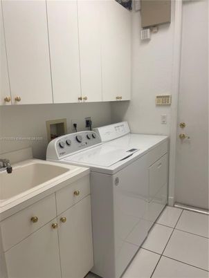 Interior, Washer