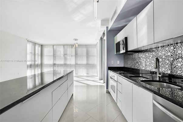 Interior, Kitchen, Pendant Lights, Stainless Steel Appliances