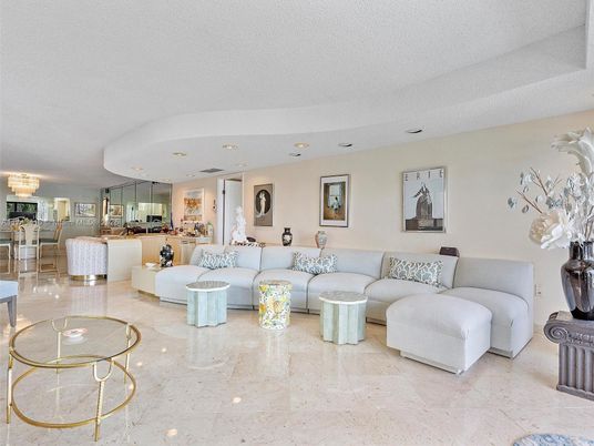 Chandelier, Dining room, Interior, Living room, Recessed Lighting