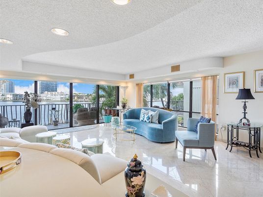 Interior, Living room, Recessed Lighting, Water