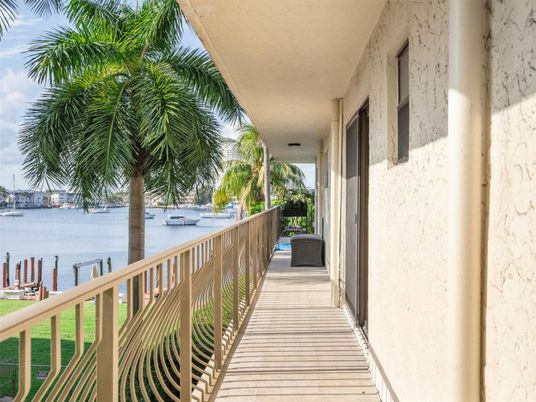 Exterior, Lake, Water