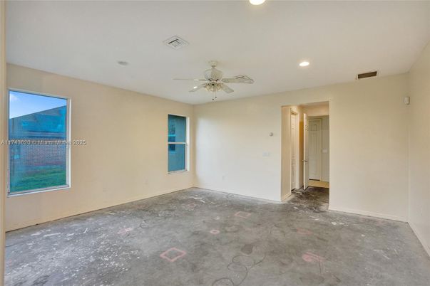 Empty room, Interior, Recessed Lighting