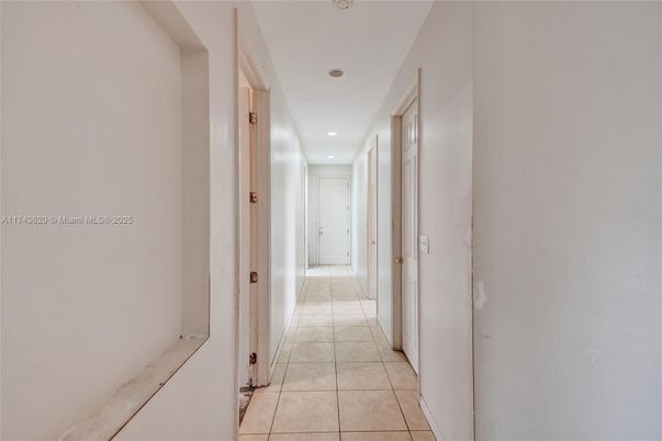 Interior, Recessed Lighting