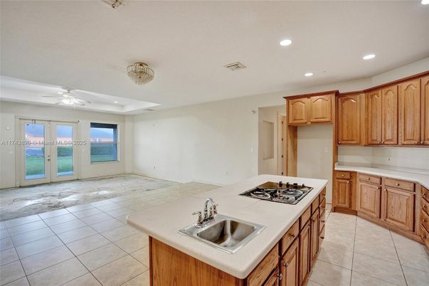 Interior, Kitchen, Recessed Lighting