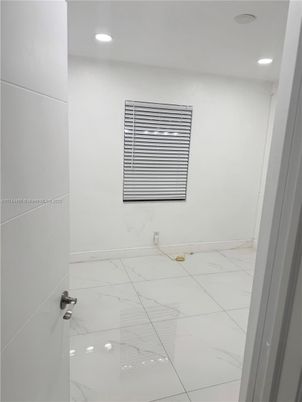 Interior, Marble, Recessed Lighting