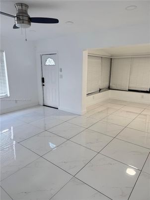Empty room, Interior, Marble, Recessed Lighting