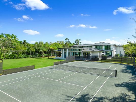 Exterior, Tennis Courts