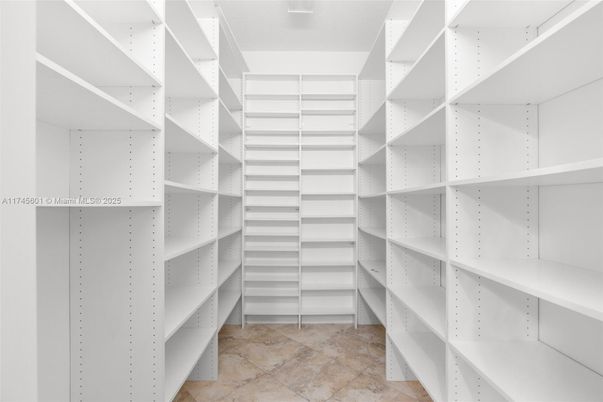 Interior, Walk-in Closets