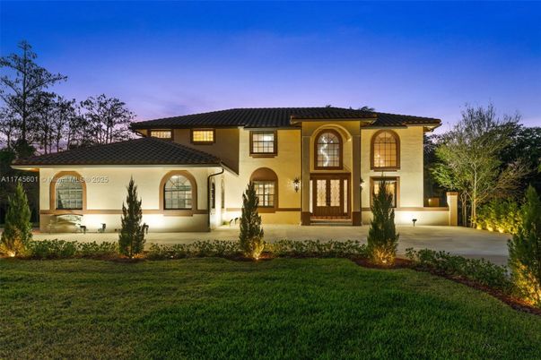 Backyard, Exterior, Facade, Mediterranean