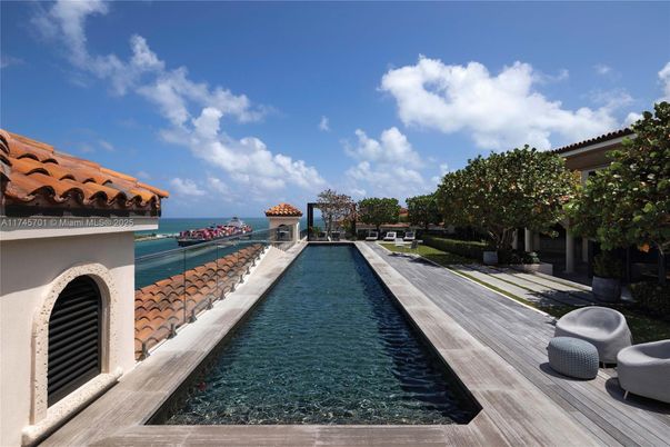 Exterior, Lake, Pool