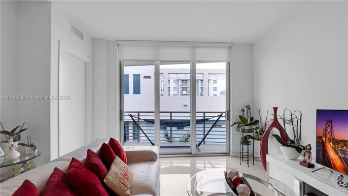 Interior, Living room, Water