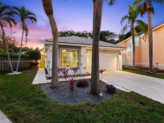 Attached, Backyard, Exterior, Facade, Mediterranean