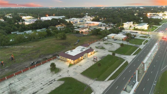 Exterior, Drone